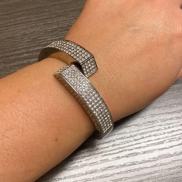 Silver Tone Bracelet Hinged Sparkle With Crystals - Picture 1 of 8